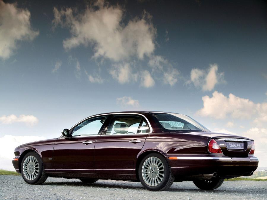  Daimler Super Eight 2005 года  (фото 6 из 8)